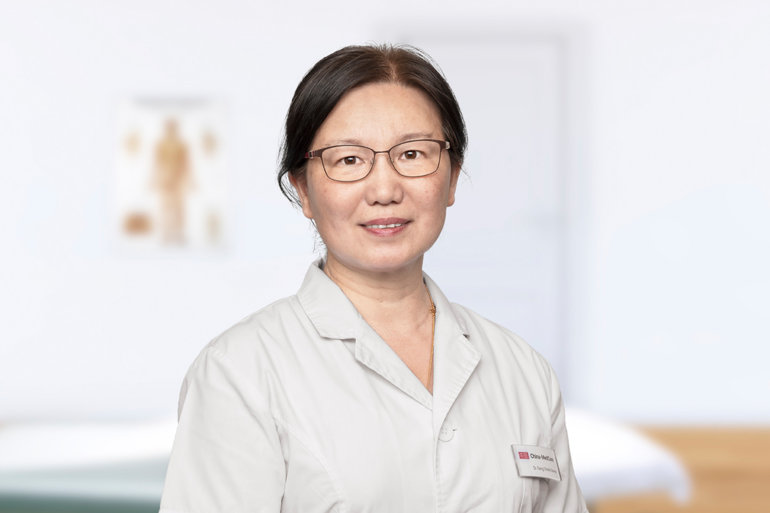 Dr. Fang CHAN-Dewar beginnt als TCM-Ärztin in Lyss